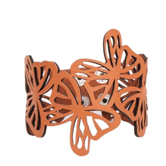 BUTTERFLY Leather Bracelet - Picture 2 of 2